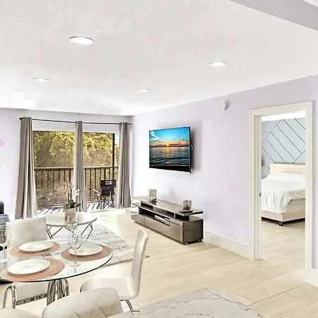 One Bedroom Steps Away From The Beach! Sunny Isles Beach Exterior foto