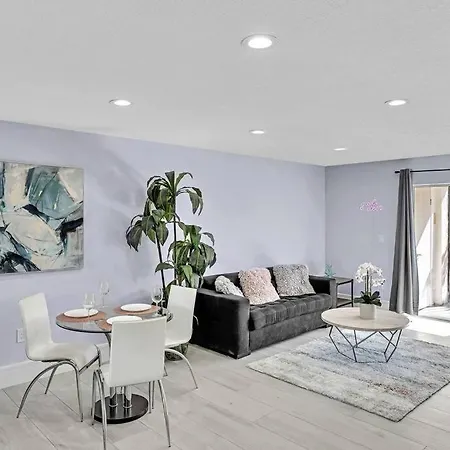 One Bedroom Steps Away From The Beach! Sunny Isles Beach Exterior foto