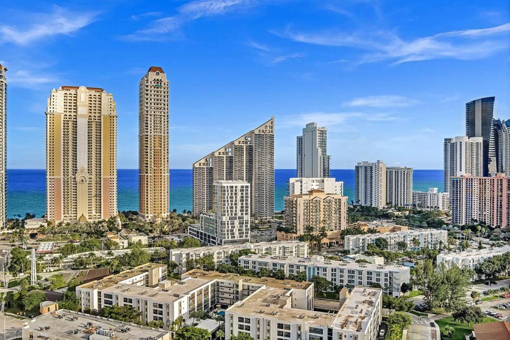 One Bedroom Steps Away From The Beach! * Sunny Isles Beach